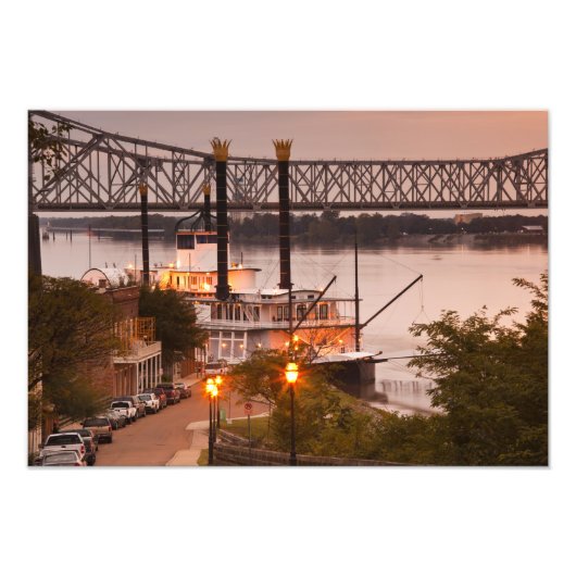 VS, Mississippi, Natchez. Natchez Under the Foto Afdruk (Voorkant)