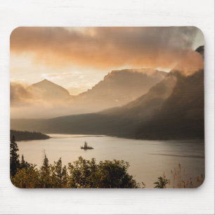 VS, Montana, Glacier National Park. Zonsopgang Muismat