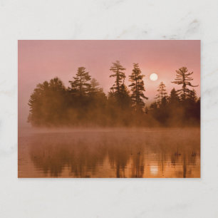 VS, New York, Adirondack Park. Zonsopgang op een Briefkaart