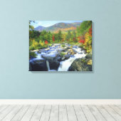VS, New York. Een waterval in de Adirondack Canvas Afdruk (Insitu (Houten vloer))