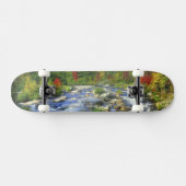 VS, New York. Een waterval in de Adirondack Skateboard (Horizontaal)