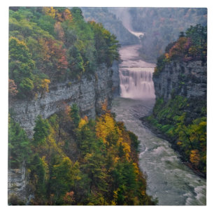 VS, New York, Letchworth State Park. Rivier en Tegeltje