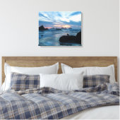 VS, Oregon, Bandon Beach. Zeemeeuw op rots Canvas Afdruk (Insitu (Slaapkamer))