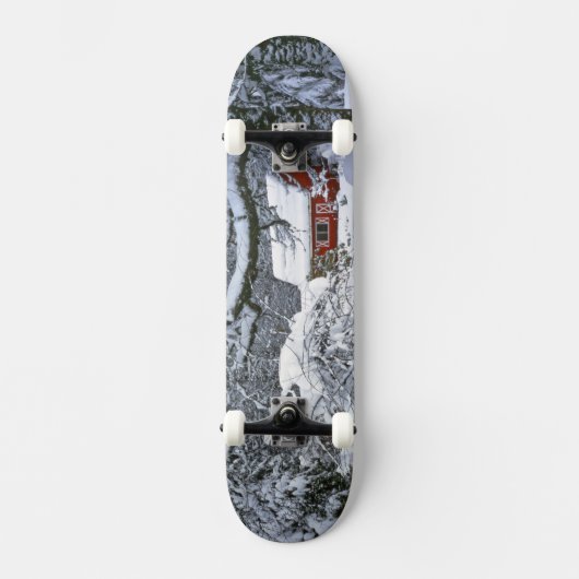 VS, Oregon, Clackamas County. Verse sneeuw Skateboard (Voorkant)