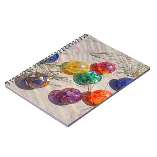 VS, Oregon. Kleurrijke glasvezel op zand duin Notitieboek (Linkerzijde)