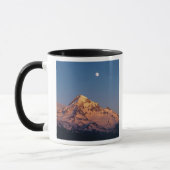 VS, Oregon, Mt Hood. Zonsondergang creëert alpengl Mok (Links)