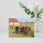 VS, Oregon, Shaniko. Roestige oude tractor in Briefkaart (Staand voorkant)