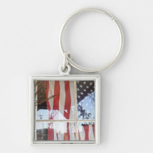 VS, Oregon, Shaniko. Vlag in raam naast Sleutelhanger