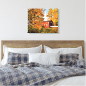 VS, Oregon. Shimanek bedekte brug 's morgens Canvas Afdruk (Insitu (Slaapkamer))