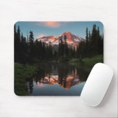 VS, staat Washington. Mt. Rainier weerspiegeld Muismat (Met muis)
