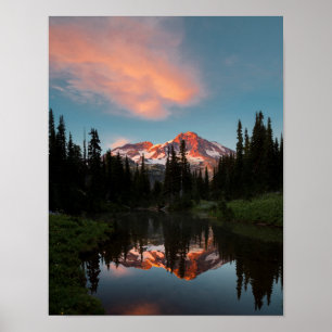 VS, staat Washington. Mt. Rainier weerspiegeld Poster
