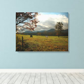 VS, Tennessee. Paarden in de Cades Cove Valley Canvas Afdruk (Insitu (Houten vloer))