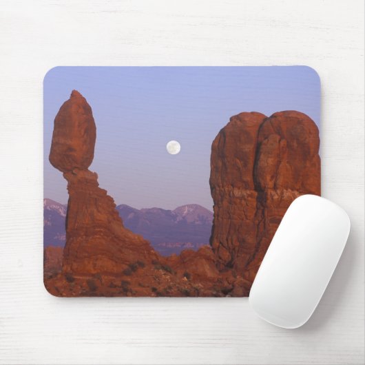 VS, Utah, Arches NP, Full Moon Rising bij Muismat (Met muis)