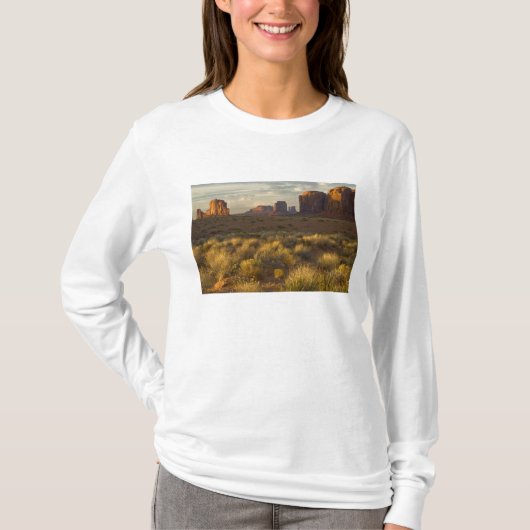 VS, Utah, Monument Valley National Park. T-shirt (Voorkant)