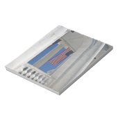 VS, VA, Arlington. Amerikaanse vlaggen hangen aan Notitieblok (Linkerzijde)