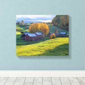 VS, Vermont, Boerderij Jenne. Roterende groene heu Canvas Afdruk (Insitu (Houten vloer))