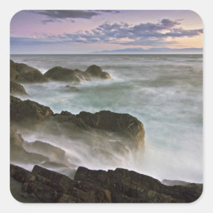 VS, Washington, San Juan-eilanden.  Golven slaan Vierkante Sticker