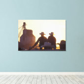 VS, Wyoming, Pine Bluffs. Twee mannen schudden Canvas Afdruk (Insitu (Houten vloer))