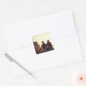 VS, Wyoming, Pine Bluffs. Twee mannen schudden Vierkante Sticker (Envelop)