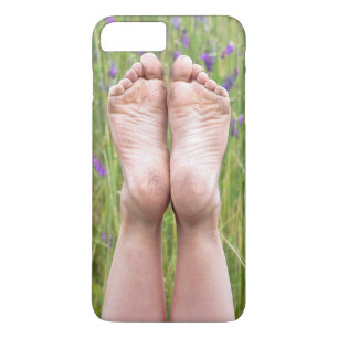 vuile blote voeten in wilde bloemen Case-Mate iPhone case