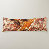 Vuile of roestvrije lagen op bruine marmer lichaamskussen (Voorkant)