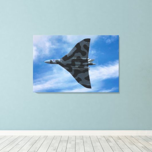 Vulkaanbommenwerper in vlucht canvas afdruk (Insitu (Houten vloer))