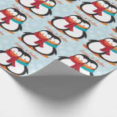 Vun kerstpinguïn Couple  Cadeaupapier (Hoek)