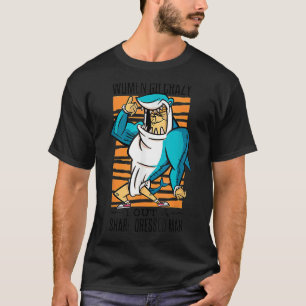 Vun vrouwen gaan gek over een haaiengekleed Man T-shirt