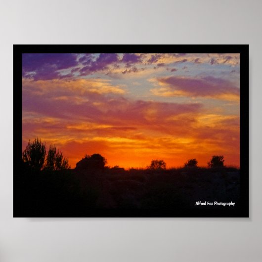 Vurig Landschap Bij Zonsondergang Poster (Voorkant)