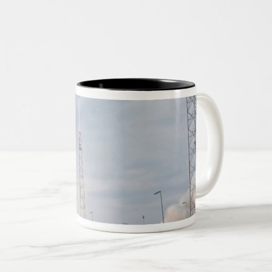 Vuur- en rooksignaal tweekleurige koffiemok (Voorkant rechts)