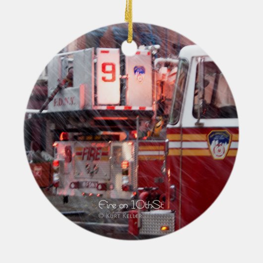 Vuur op 10e ST Keramisch Ornament (Achterkant)