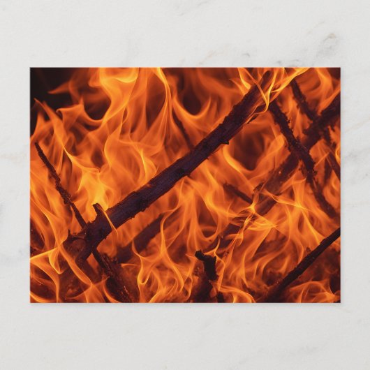 Vuur vlammacro in open haard briefkaart (Voorkant)