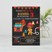 Vuurbrandweerman op verjaardagsfeestdag kaart (Staand voorkant)