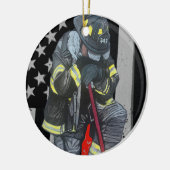 Vuurman herdenkingsversiering voor kerst. keramisch ornament (Links)