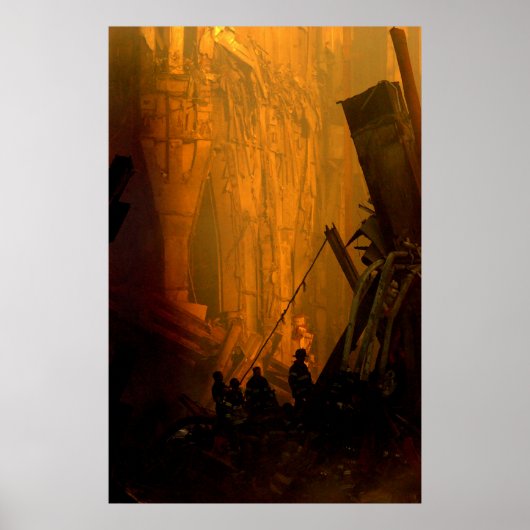 Vuurmannen in de Rubble van de Twin Towers op 9/11 Poster (Voorkant)