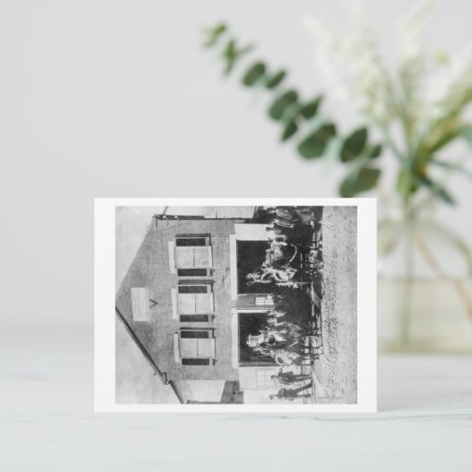 Vuurmannen met apparatuur buiten Firehouse Briefkaart (Staand voorkant)