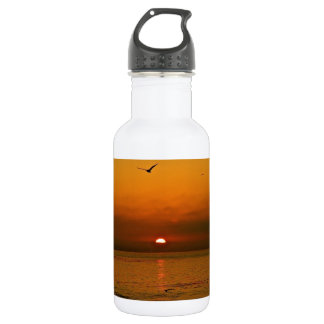 VUURRODE ZONSONDERGANG BIJ DE STILLE OCEAAN WATERFLES 