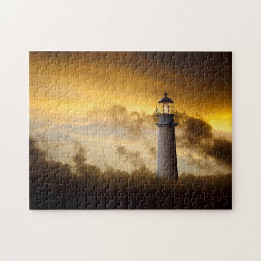 Vuurtoren gloeien onder Dramatische hemel Legpuzzel (Horizontaal)