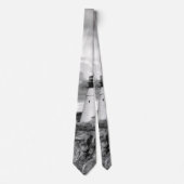 vuurtoren grijs zwarte wolken zeebaars stropdas (Voorkant)