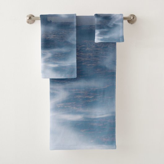 Vuurtoren in de storm - Oostzee-Zee Bad Handdoek (Insitu)