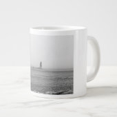 Vuurtoren in de verte grote koffiekop (Voorkant rechts)
