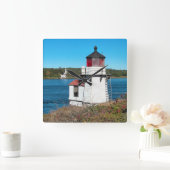 Vuurtoren met vierkant punt, met ringbandklok vierkante klok (Huis)