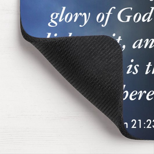 Vuurtoren, onthulling 21:23, en de stad had ... muismat (Hoek)