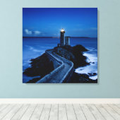 Vuurtoren op de muur in de oceaan 's nachts canvas afdruk (Insitu (Houten vloer))