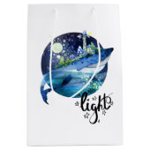 Vuurtoren op de rug van een walvis medium cadeauzakje (Voorkant)