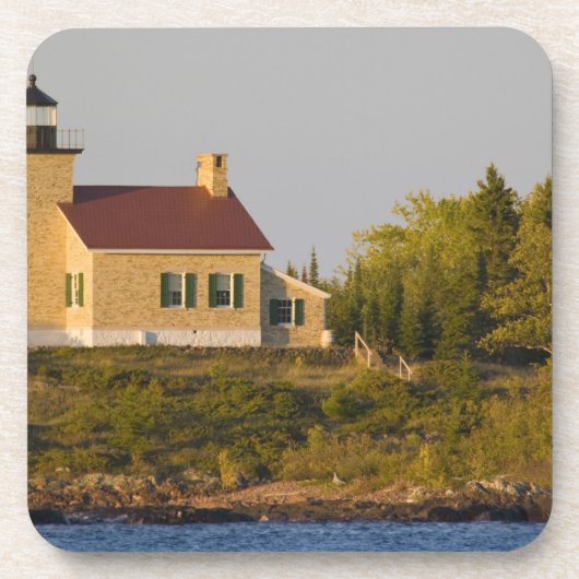 vuurtoren op het superieure meer nabij de kopperha onderzetter (Voorkant)