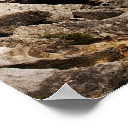 vuurtoren op rotsen met lichte balken poster (Hoek)