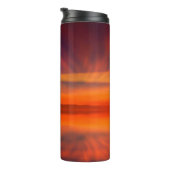 vuurtoren op zonsondergang thermosbeker (Geroteerd rechts)