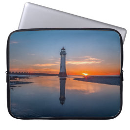 vuurtoren op zonsopgang laptop sleeve