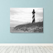 vuurtoren van Cape Hatteras Canvas Afdruk (Insitu (Houten vloer))